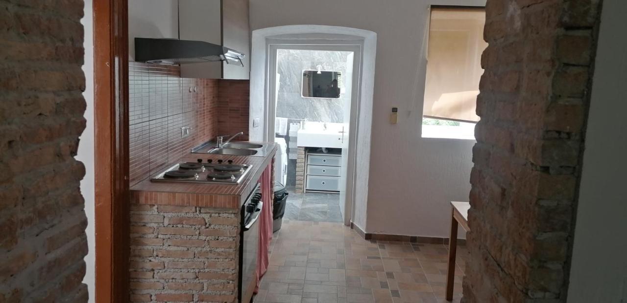 Mediteranian Dream Apartment พูลา ภายนอก รูปภาพ